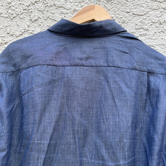 Vince Men's Chambray Stripe Button up Casual Shirt Size L - Picture 7 of 9